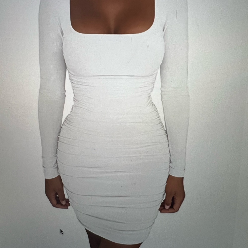 White long sleeve dress